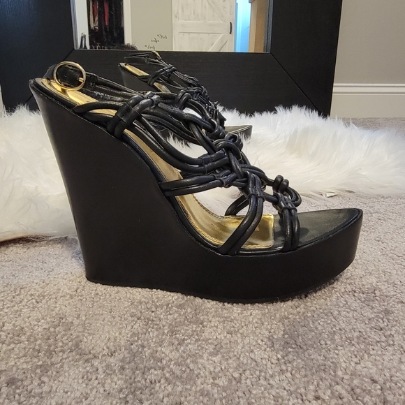 BEBE WEDGE HEELS - Picture 3 of 4